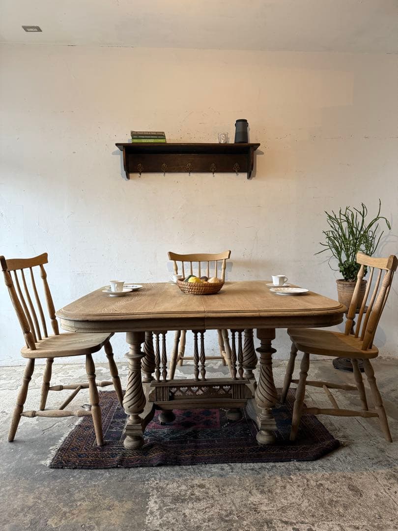 ビンテージ アンリ2世様式　ダイニングテーブル 剥離