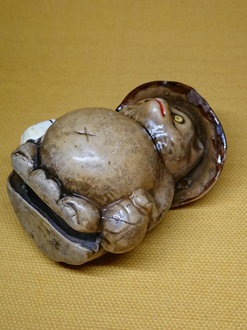 たぬき　狸　土鈴　陶器　オブジェ　置物　インテリア　工芸品　美術品　A1365