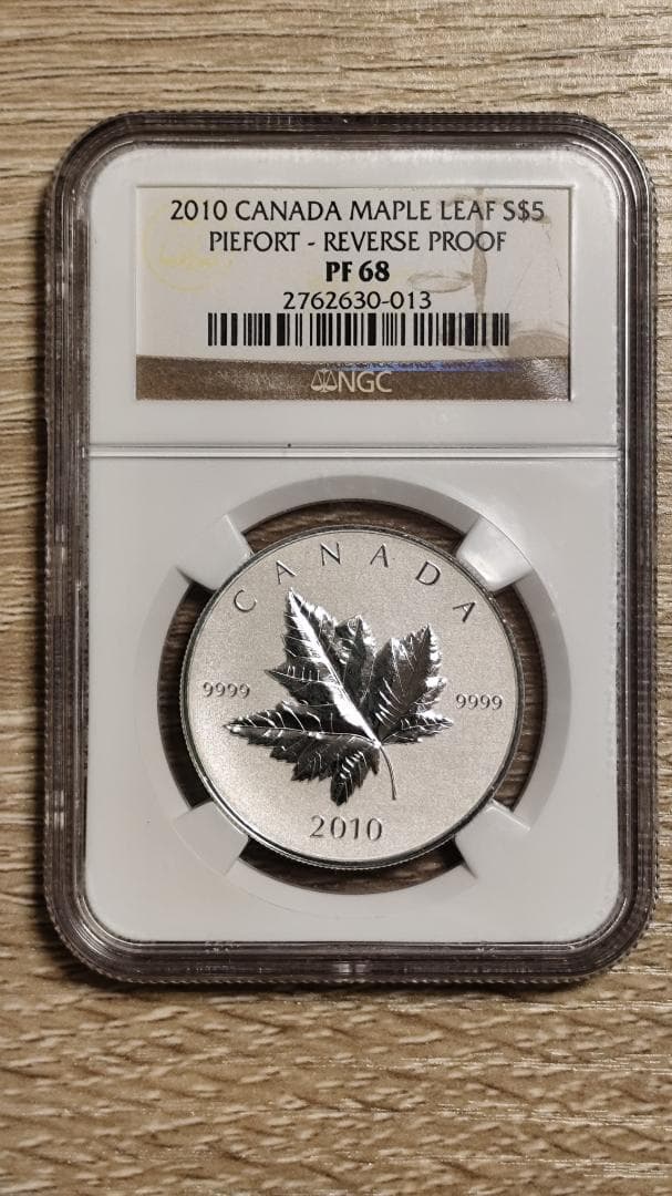 NGC PF68☆2010 カナダ メイプルリーフ 銀貨 5ドル 記念