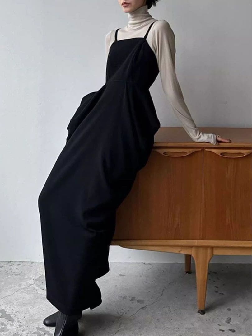 専用　　新品タグ付　CLANE BARE TOP DRAPE ONEPIECE