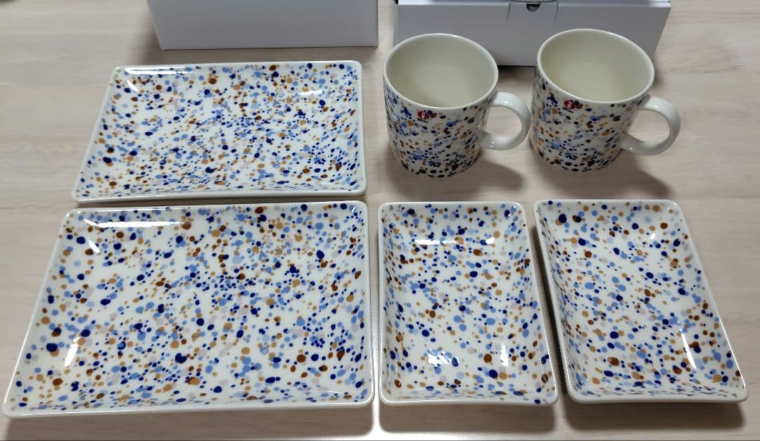 【新品未使用品】イッタラ ヘレ プレート＆マグ6点セット ブルーブラウン