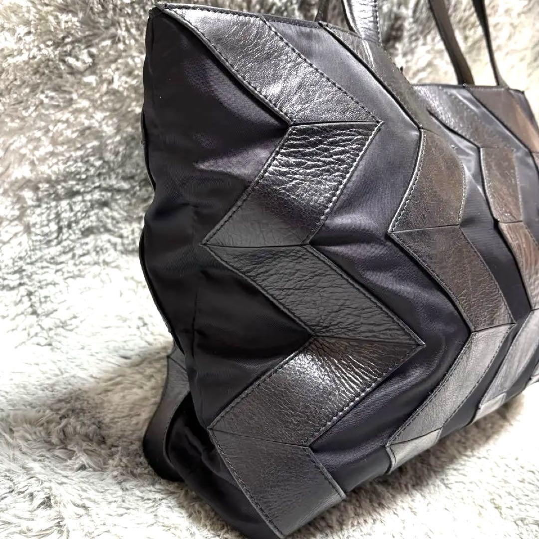 イッセイミヤケ/ISSEYMIYAKE⭐︎トートバッグ レザー ナイロン A4 革