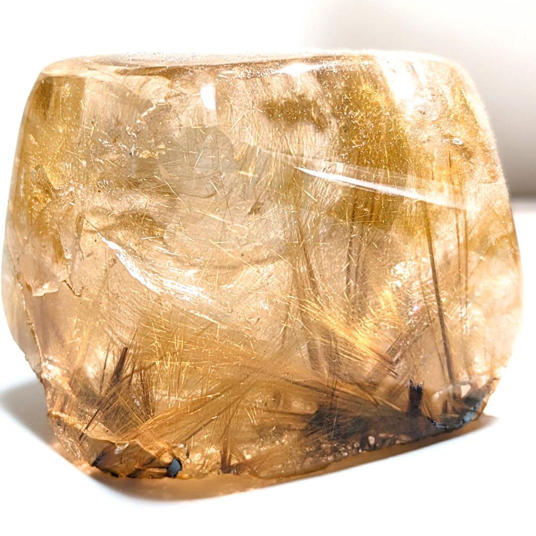 天然石　太陽ルチル　タイチンルチル　原石　置物