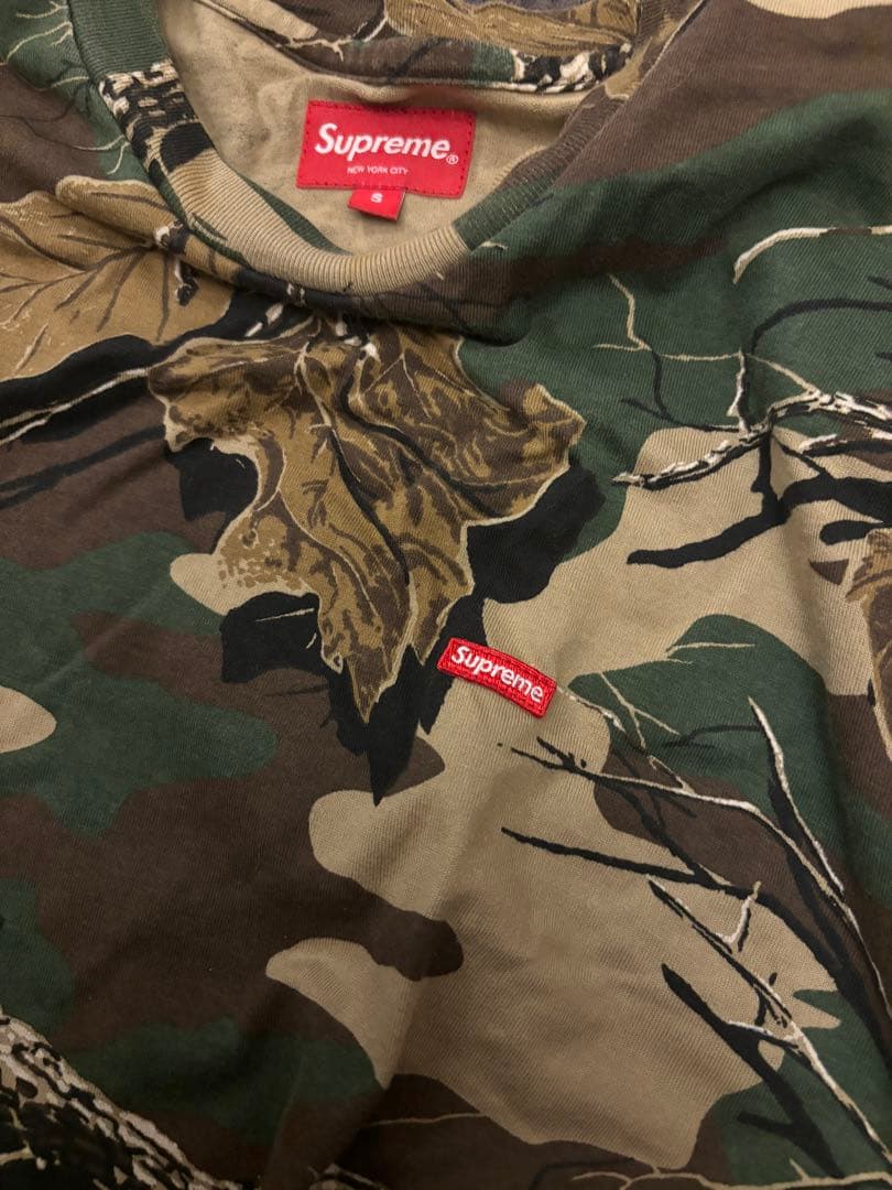 supreme tシャツ