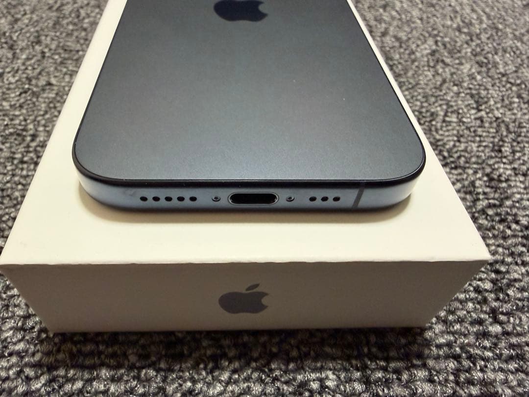 【美品】iPhone15 pro 256G バッテリー100% ブルーチタニウム