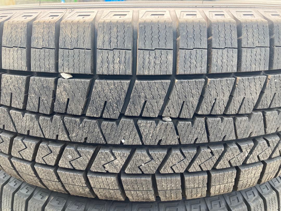 DUNLOP 225/65R17 24年製　冬タイヤ　【♯う-9②】