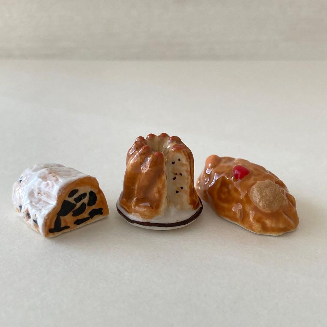 アルザス伝統菓子のフェーヴ10個セット　フランス雑貨　ミニチュア　陶器