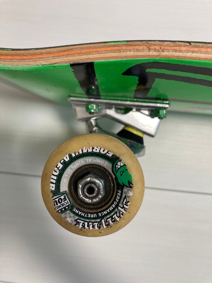 EVISEN　スケートボード　スケボー　ベンチャー　スピットファイア　ボーンズ