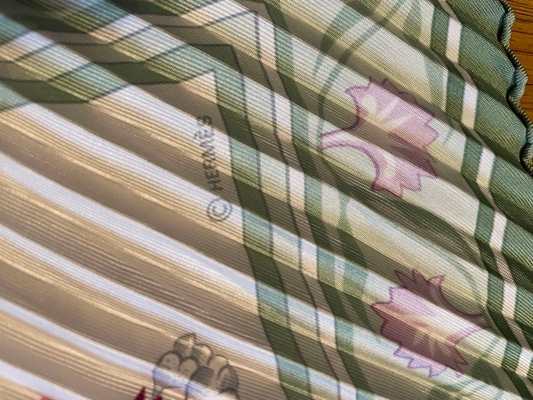 HERMES 花柄 プリーツスカーフ シルク