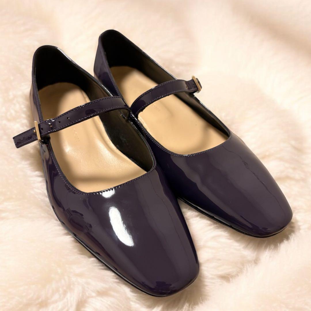 【極美品✨】現行モデルファビオルスコーニ ストラップエナメルパンプス 箱あり