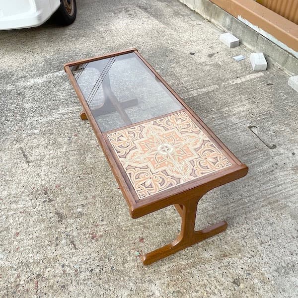 関西限定　送料別　ジープラン　ガラスコーヒーテーブル　タイルトップローテーブル2