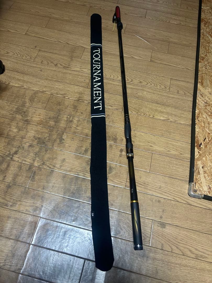 TOURNAMENT カーボンフィッシングロッド