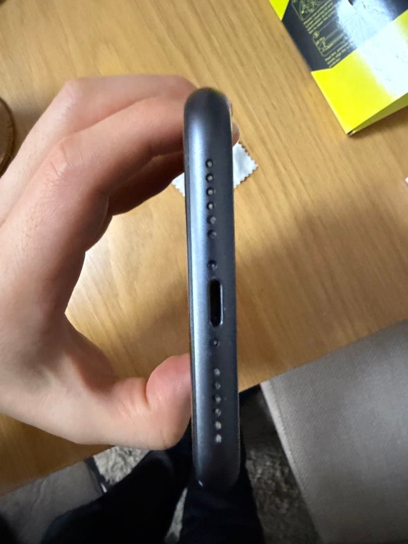 V*d様 iPhone11 128Gb 箱　アクセサリー付き