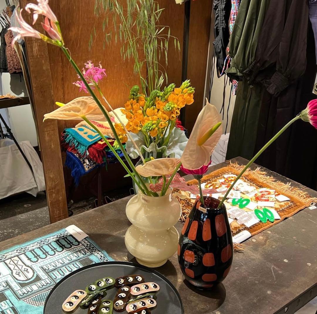 花瓶　フラワーベース　陶器