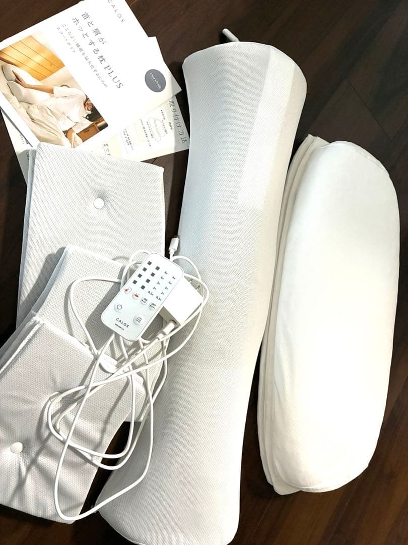 美品正規品▶︎CALQS （カルクス首と肩がホッとする枕PLUS温め機能マッサージ