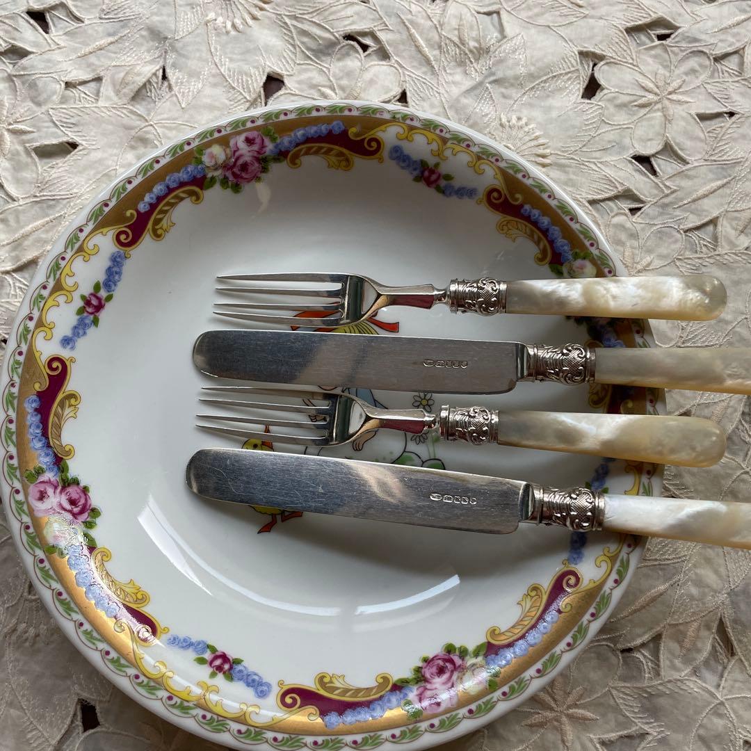 英国　マザーオブパール　白蝶貝　ナイフ＆フォーク　4本　アンティーク