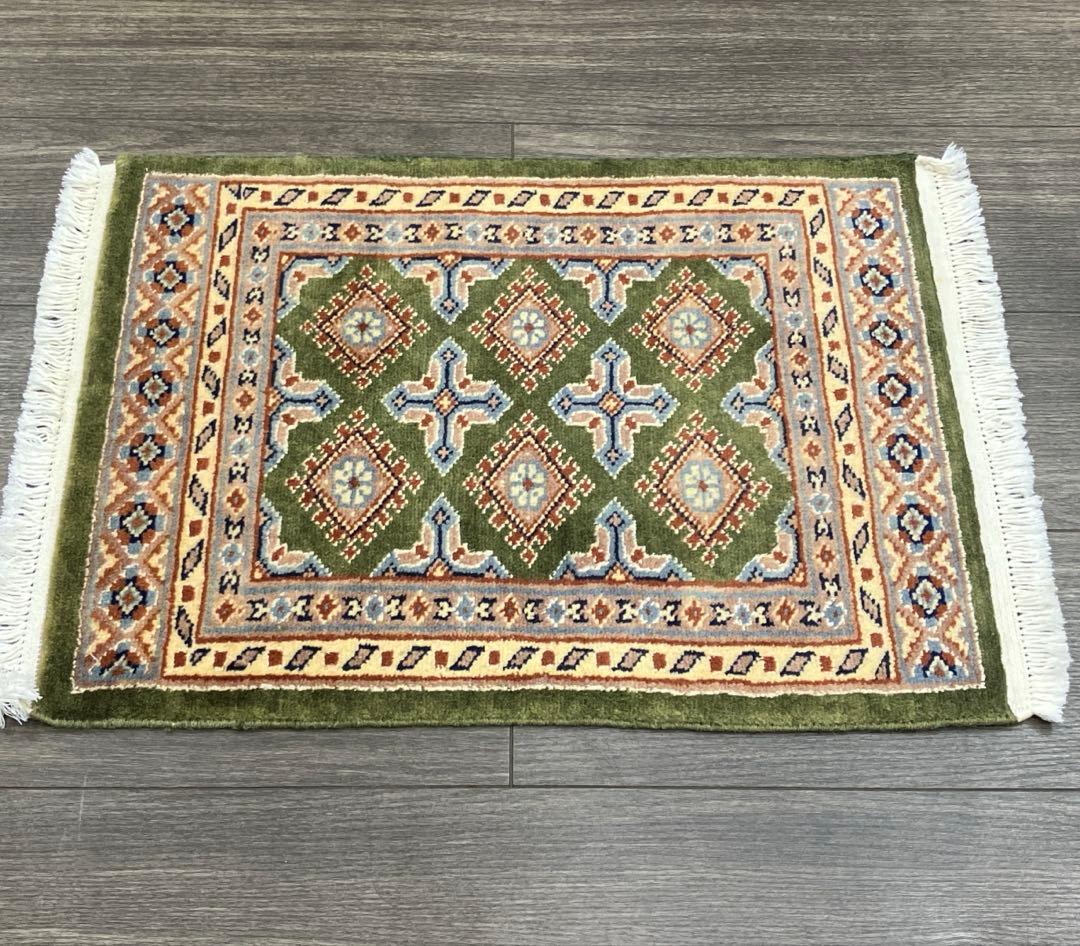 61x46パキスタン手織り絨毯ミニラグ訳あり品写真10/11番