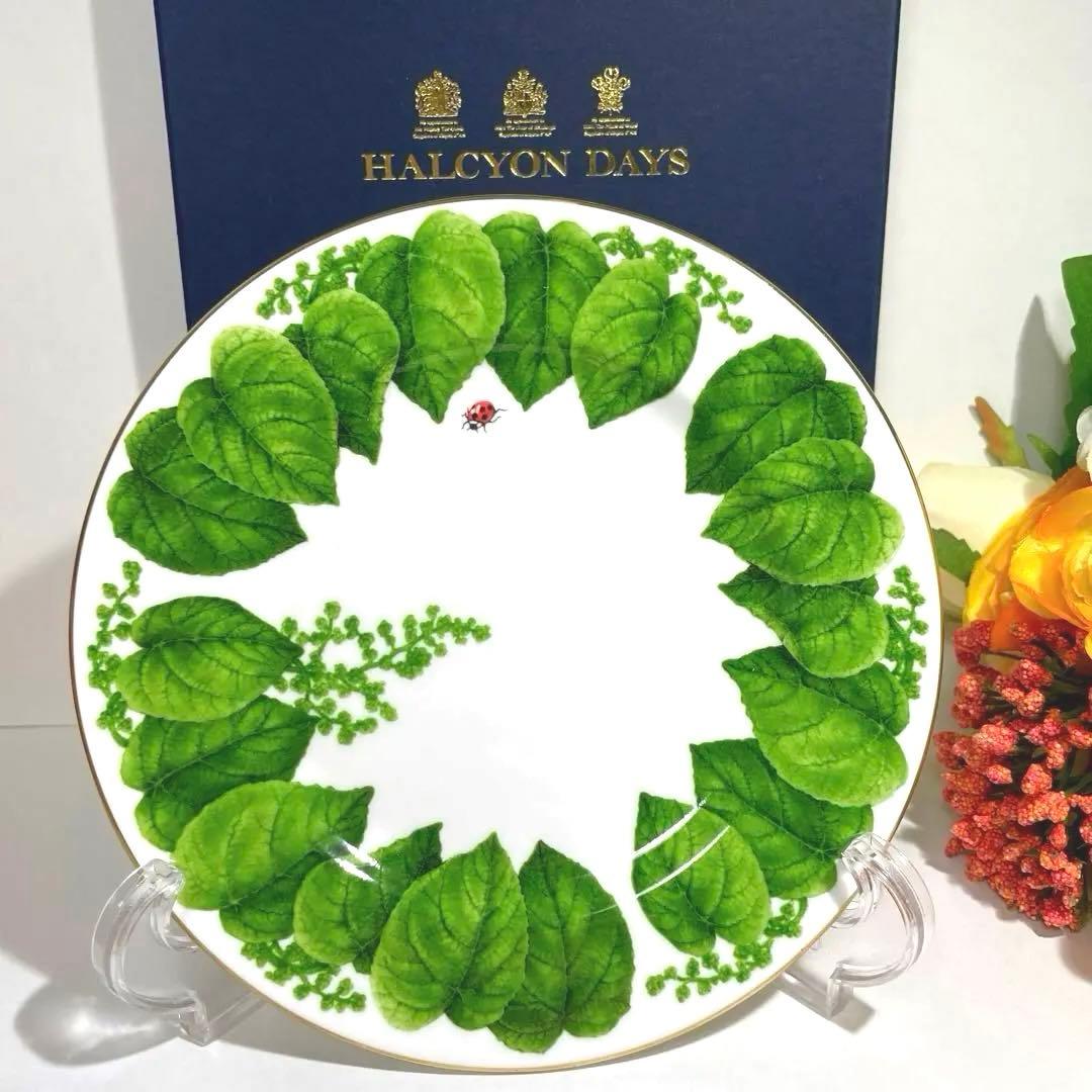 ハルシオンデイズ　デザートプレート　16cm エリザベス女王　チャールズ国王