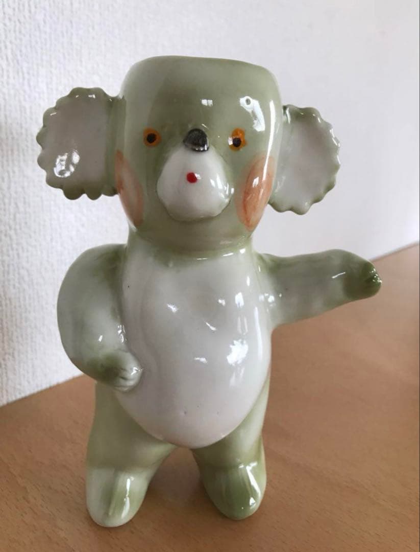 増田光 さん　コアラ　花瓶