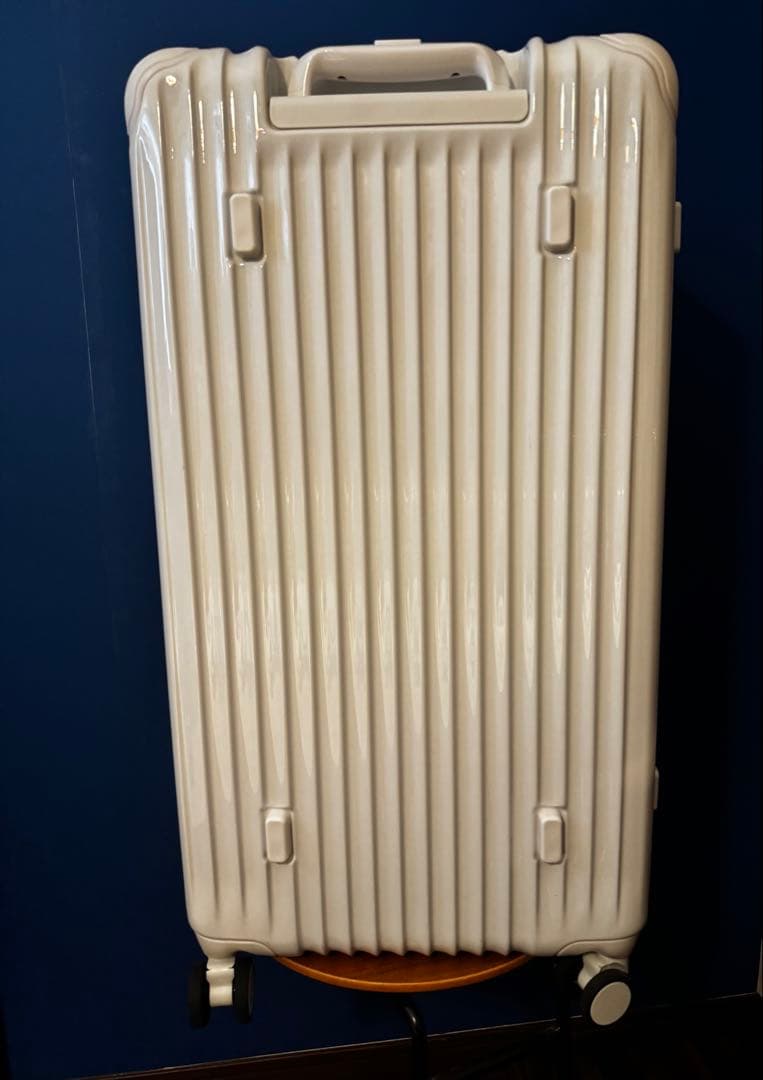 一度使用のみ大型ハードシェルスーツケース ホワイト