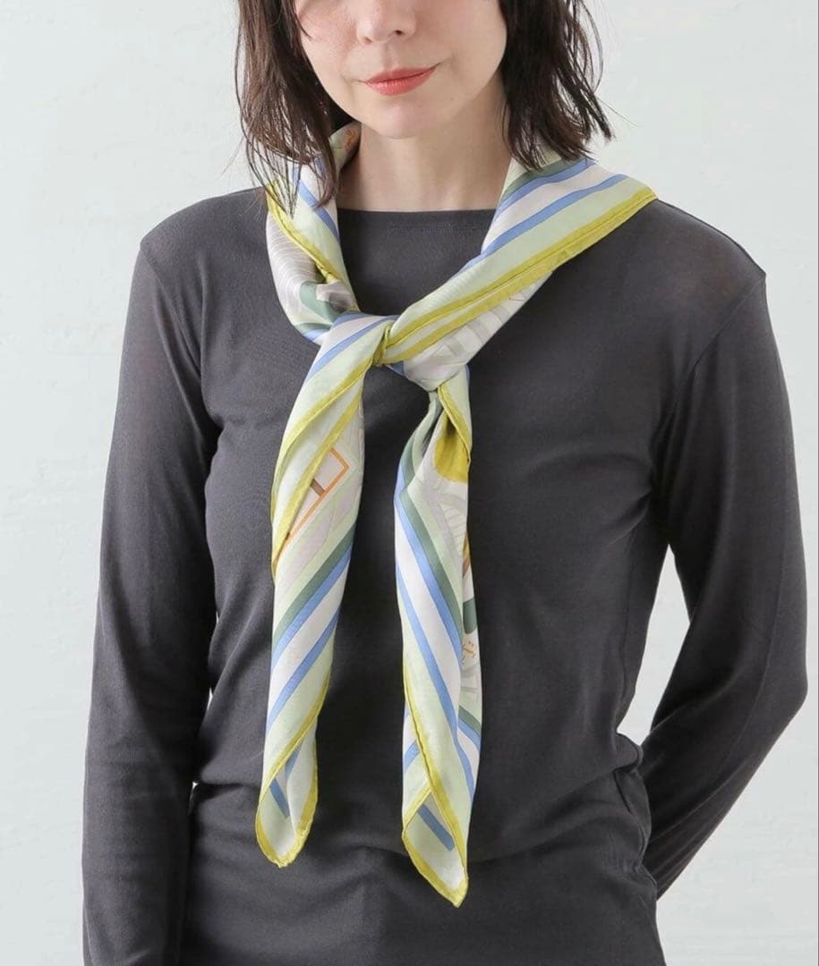 新品未使用⭐︎Manipuri マニプリ　大判スカーフ