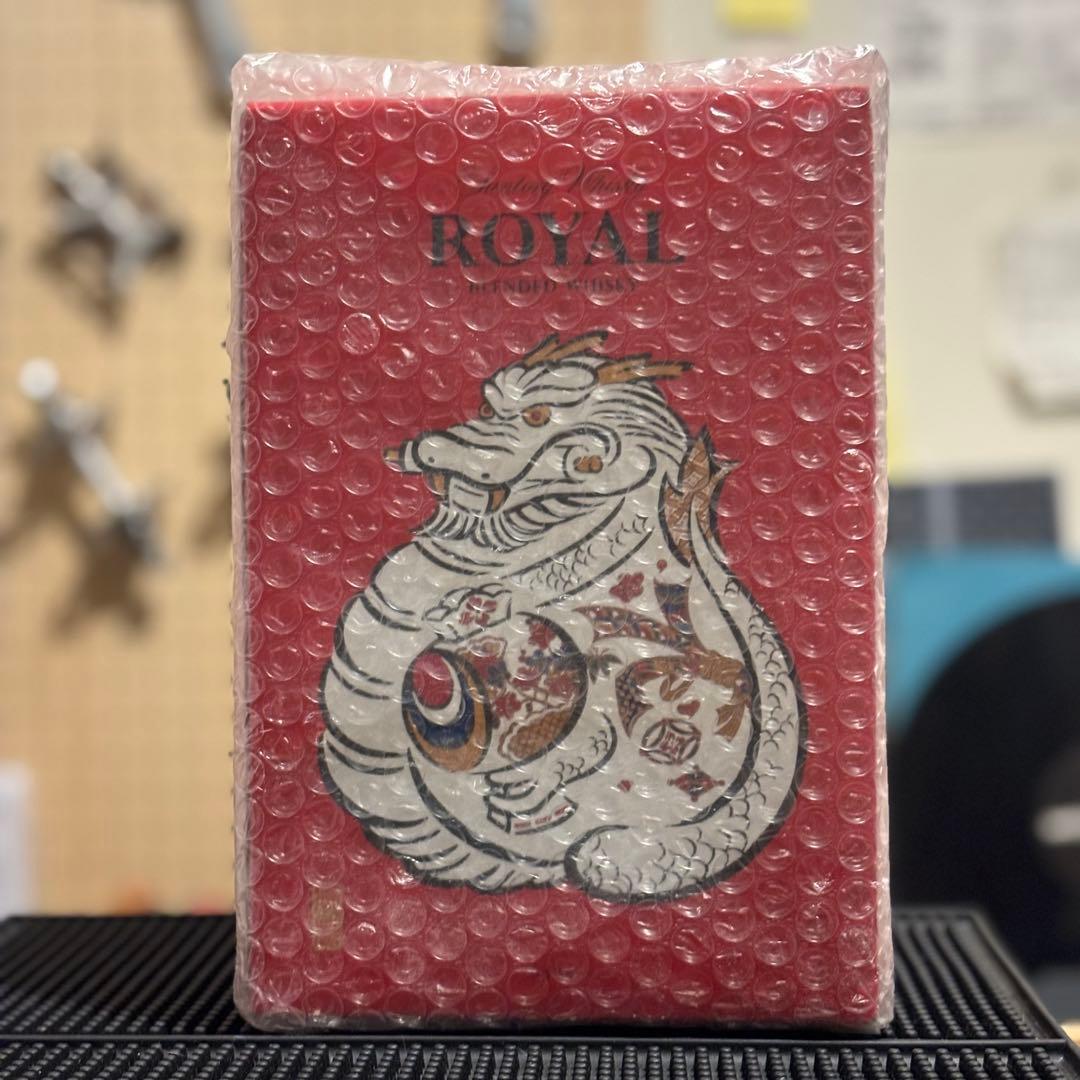 サントリー ロイヤル 辰年ボトル 未開封 箱付き