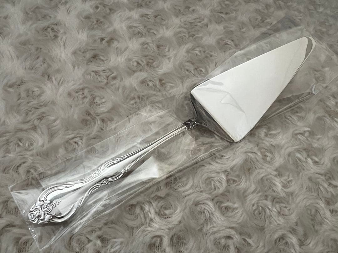 ラッキーウッド　カトラリーセット　オルレアン　ケーキナイフ＆ケーキサーバー