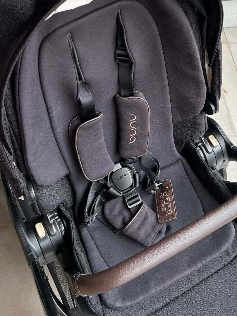 NUNA ベビーカー トリヴネクスト　リベテッド