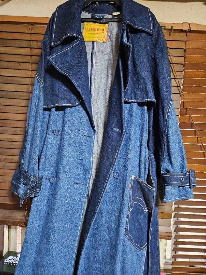 リーバイス　レッド　トレンチコート　サイズM