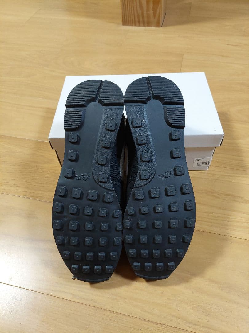新品未使用　ナイキ　インターナショナリスト　27センチ