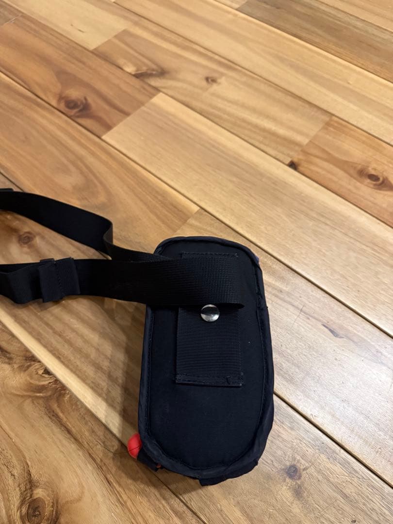 バレーヒル　Valleyhill ポーチ型　ライフジャケット