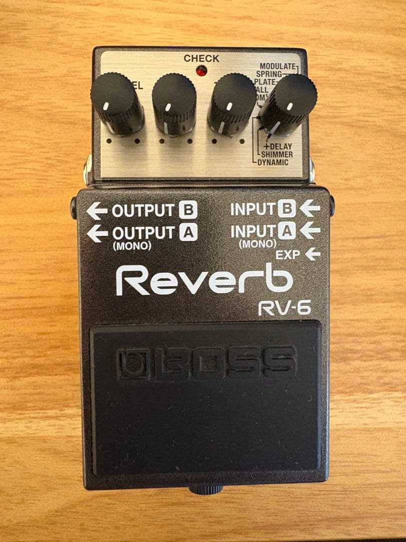 【美品】BOSS RV-6 リバーブエフェクター　箱アリ