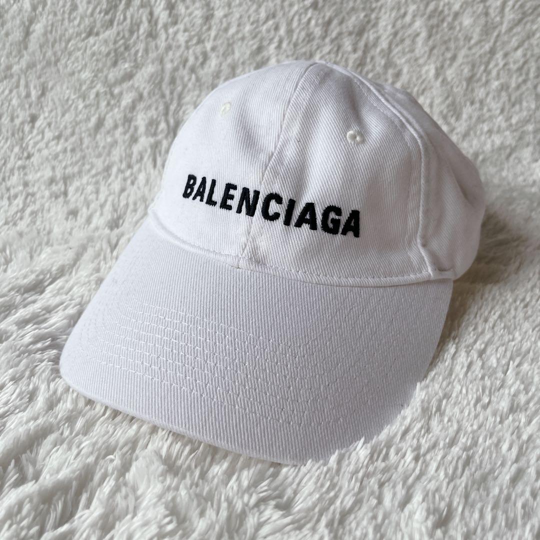 【人気✨】BALENCIAGA ベースボールキャップ ホワイト　ロゴ　Lサイズ