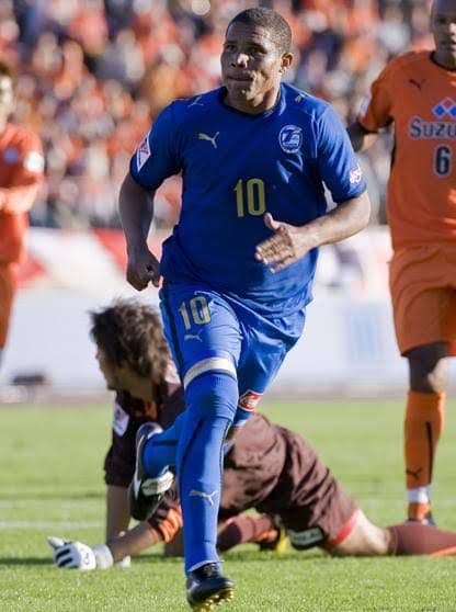 サッカー　大分トリニータ 2008 ウェズレイ　ユニフォーム #10 【新品】