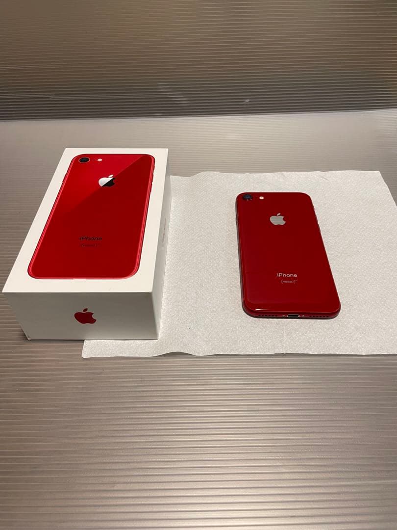 iphone8 64GB レッド