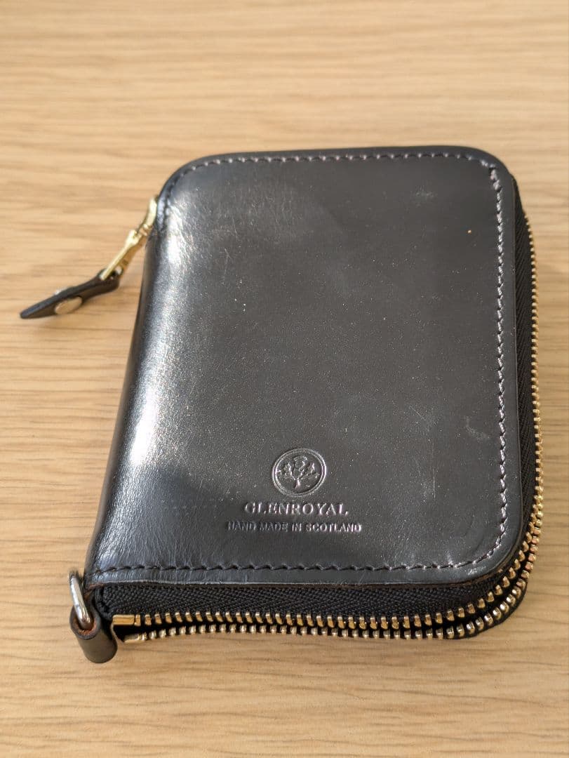 CLERK  グレンロイヤル 黒 レザー 二つ折り財布