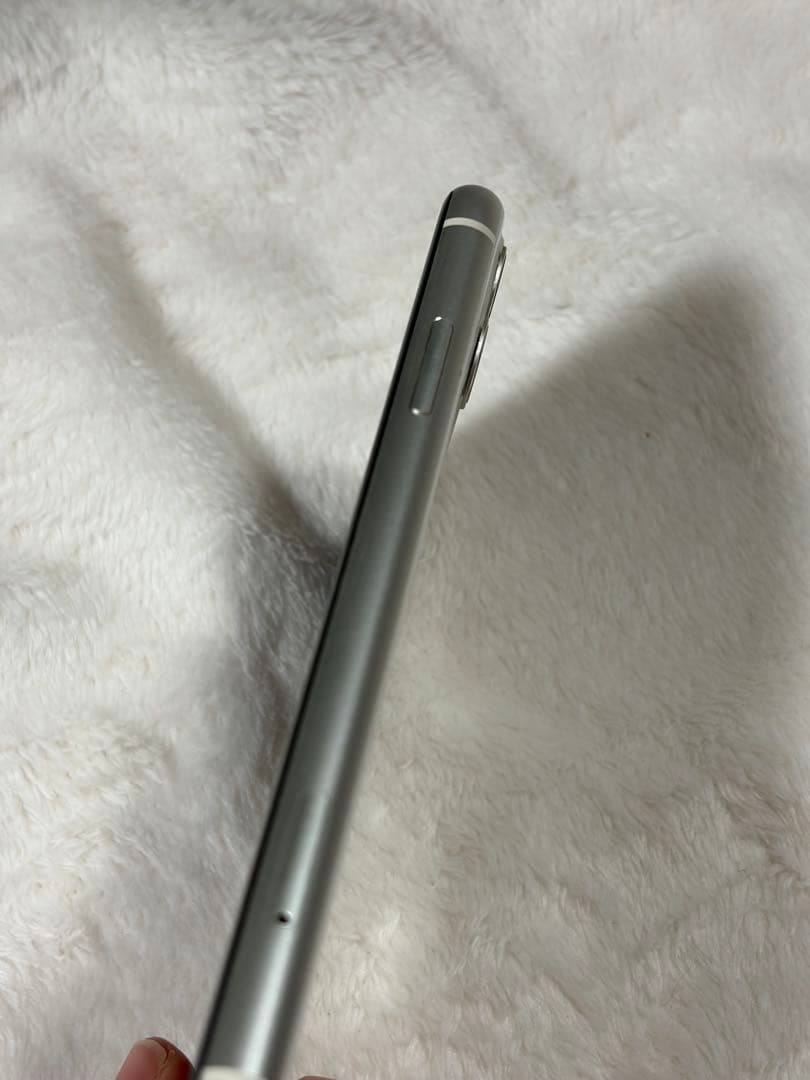 Apple iPhone 11 ホワイト 本体