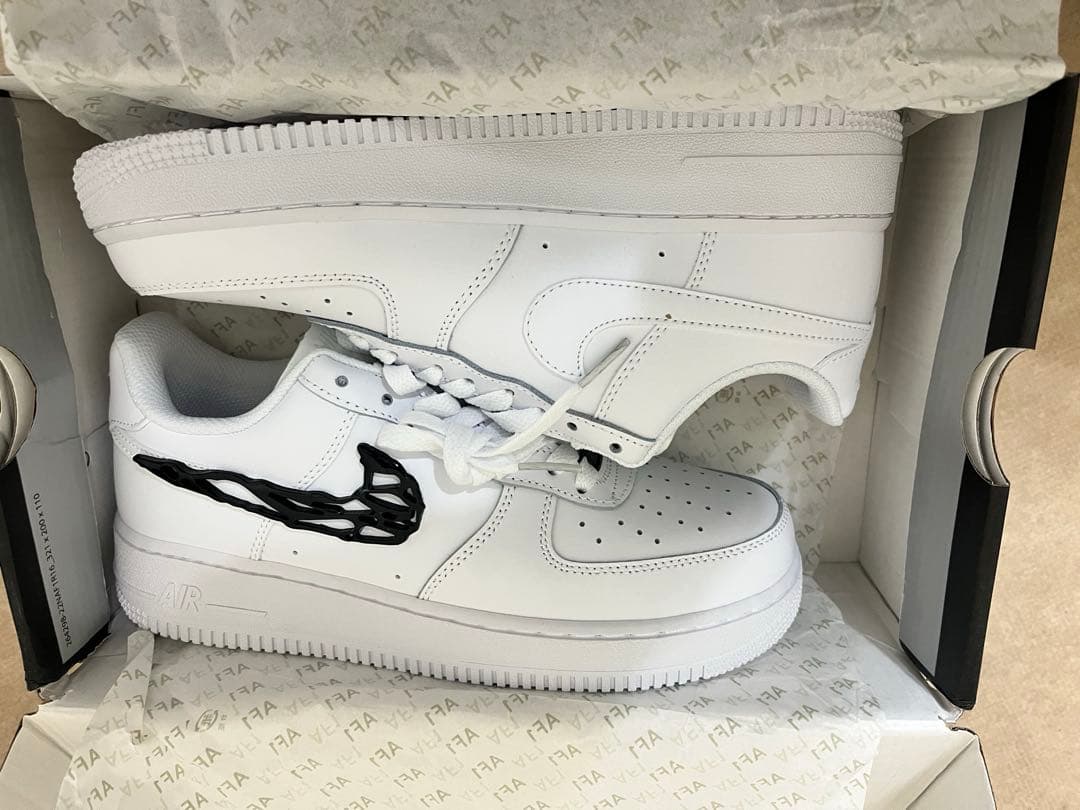 希少サイズ　NIKE WMNS AIR FORCE 1 LX ナイキ
