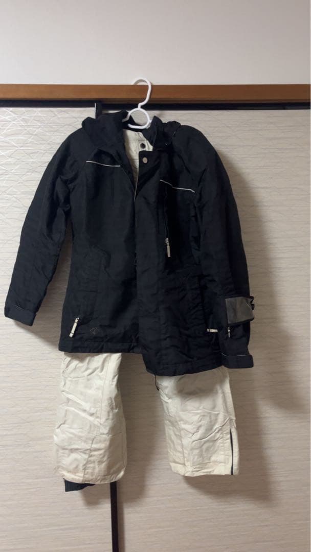 最終値下げ‼️DESCENTEスノーボードウエア4点セット