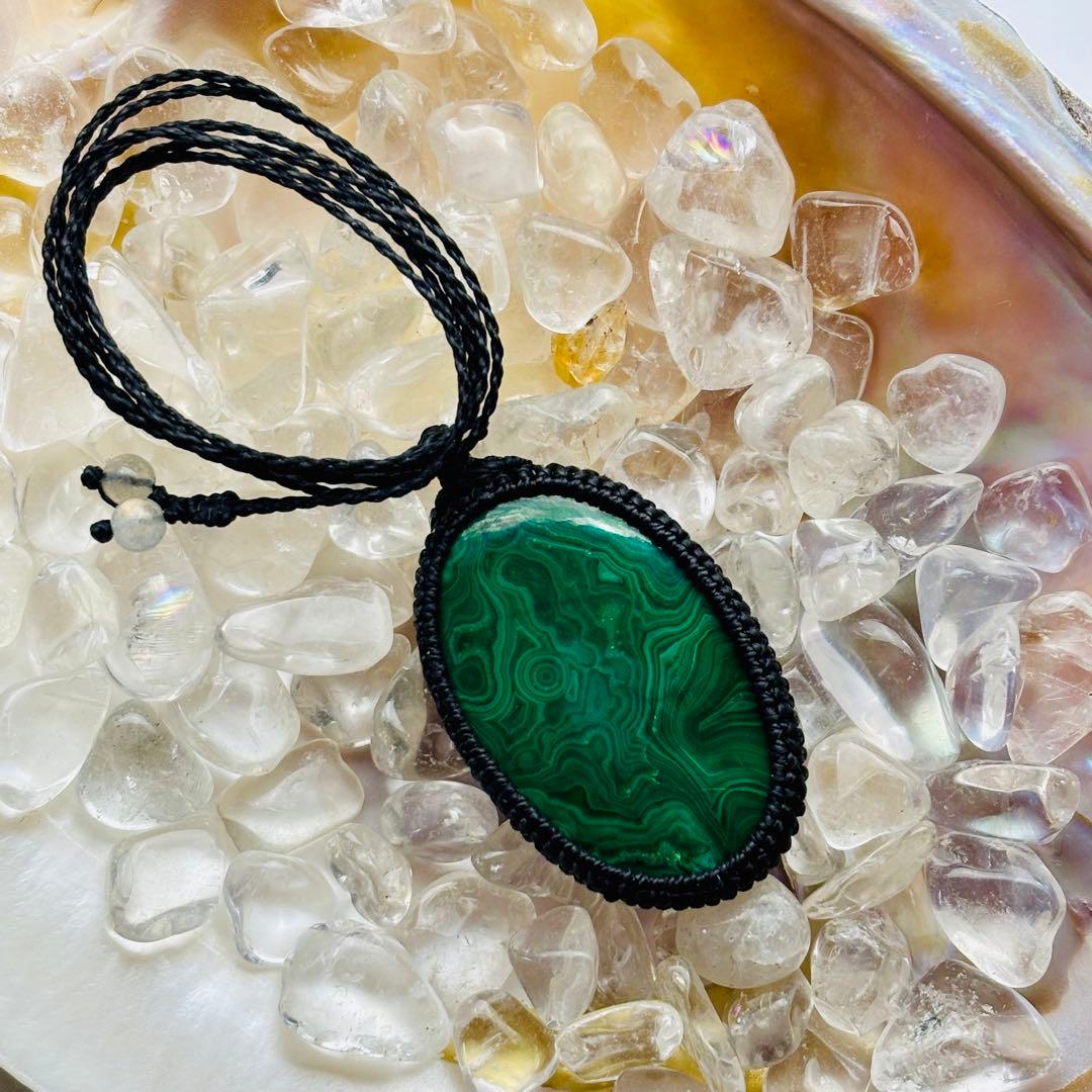 ＊マクラメネックレス＊　マラカイト　長さ調整可能　③