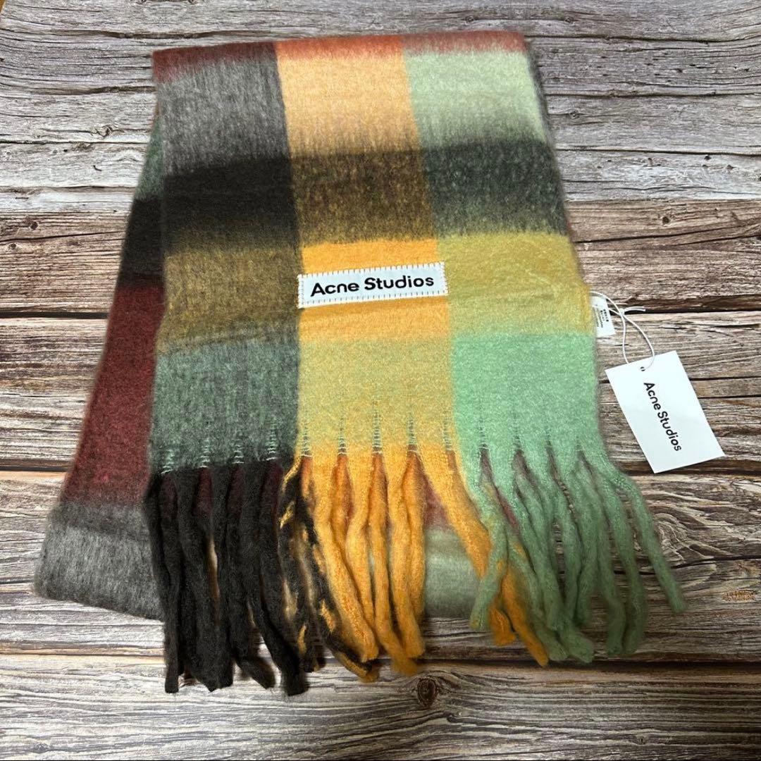 新品未使用 ACNE STUDIOS アクネストゥディオズ　緑オレンジ