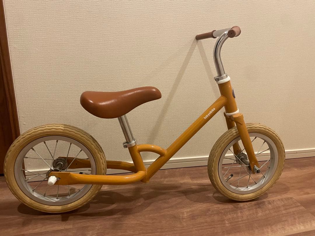 Tokyo bike オレンジ バランスバイク キックバイク
