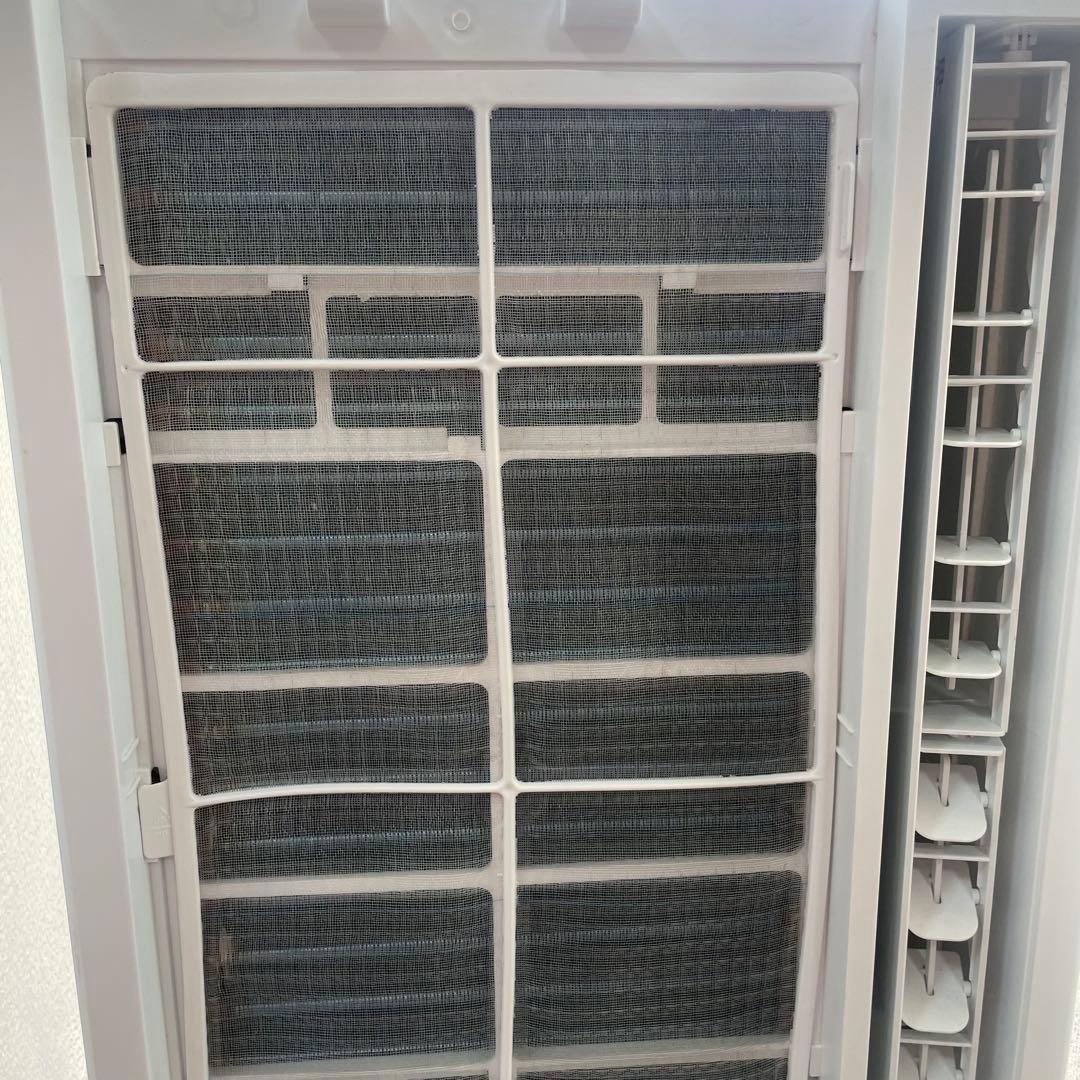 ハイアール　窓用エアコン　JA-18Vリモコン　窓ロック　窓枠付き！