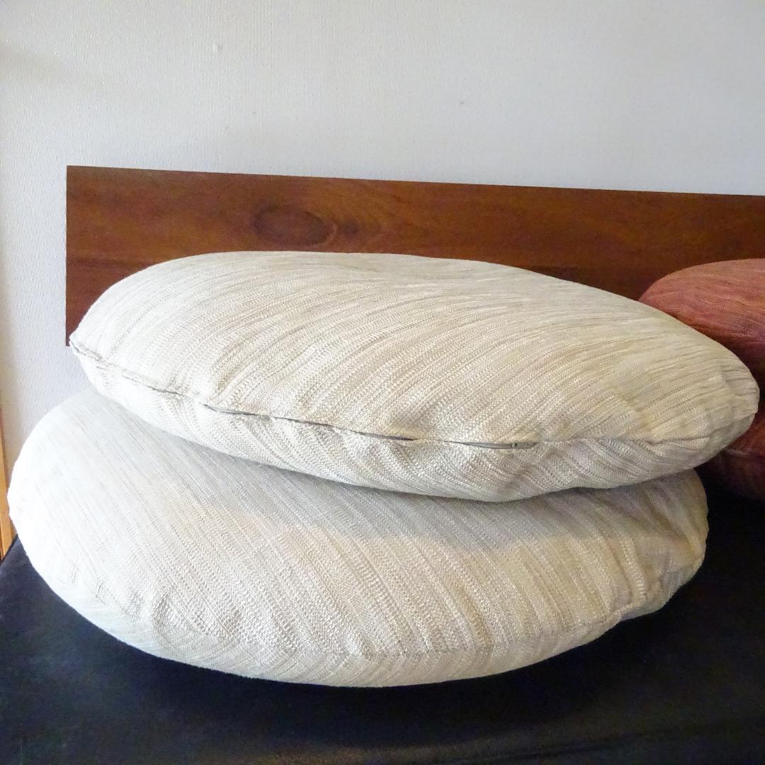 美品　ACTUS アクタス 座布団 丸 円形 クッション 4個 セット