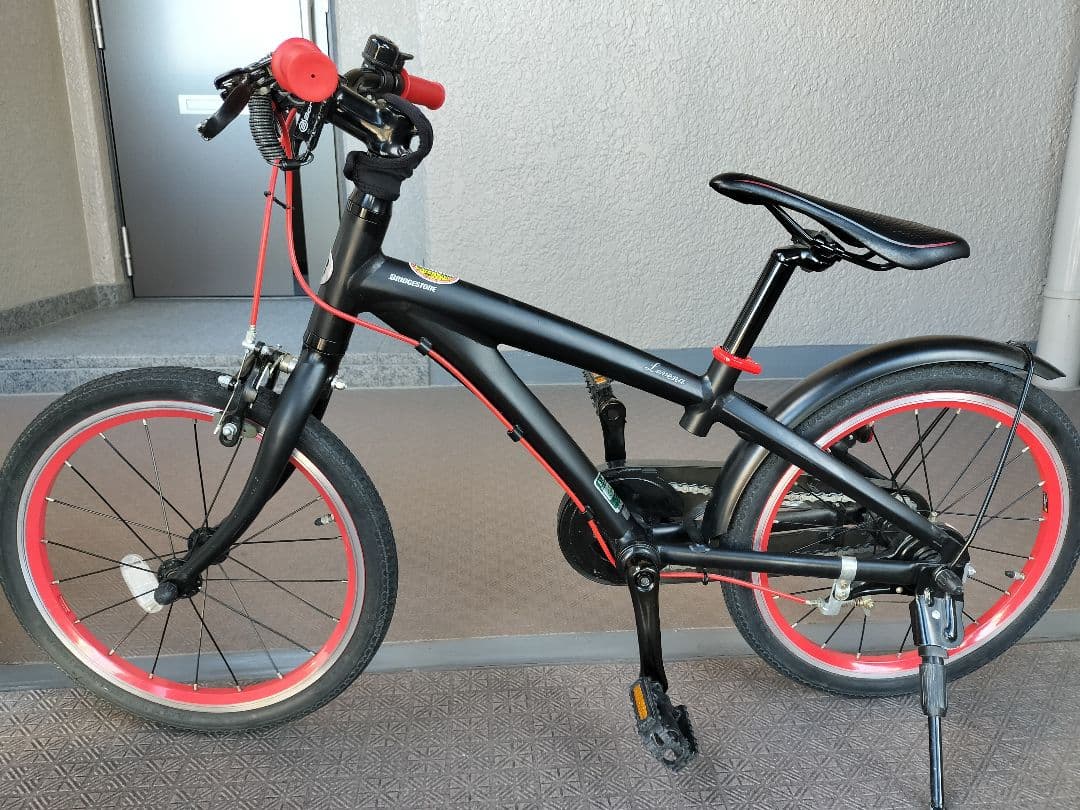 ブリヂストン　Levena 引取限定（大阪箕面）