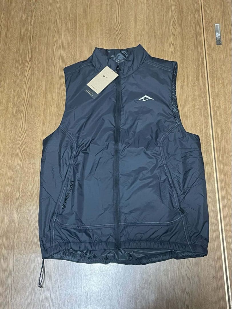 L ナイキ ランディビジョン エアロレイヤー ベスト FZ0002-010