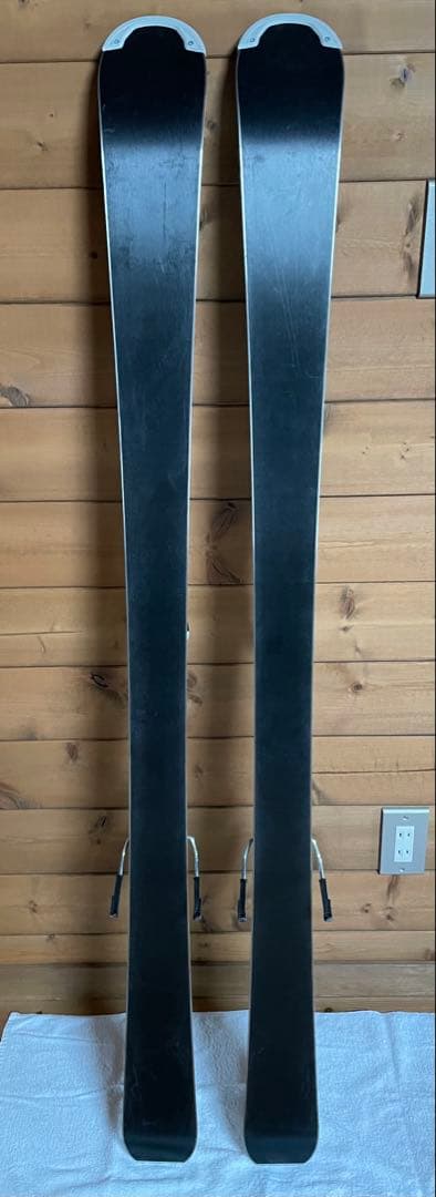 スワロースキー ロタシオン 147cm スキー板　ビンディング