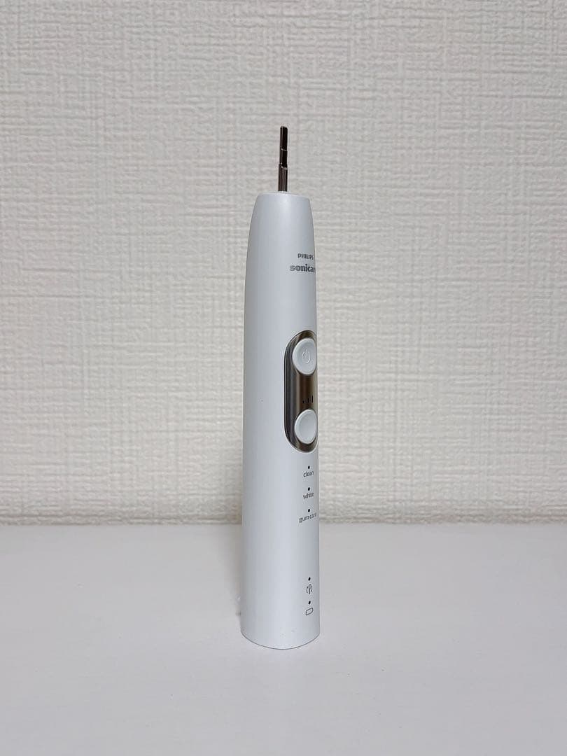 フィリップス「ソニッケアー プロテクトクリーン 充電式電動歯ブラシ」HX6877