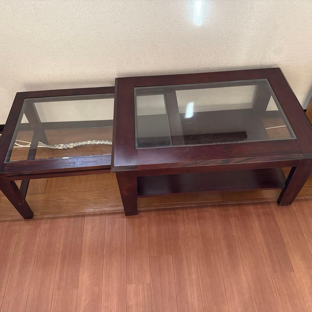 伸長式ガラステーブル