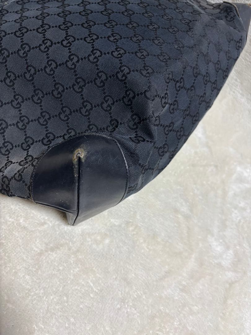 あ*る様 GUCCI グッチ GG柄 キャンバス トートバッグ 黒 角スレあり